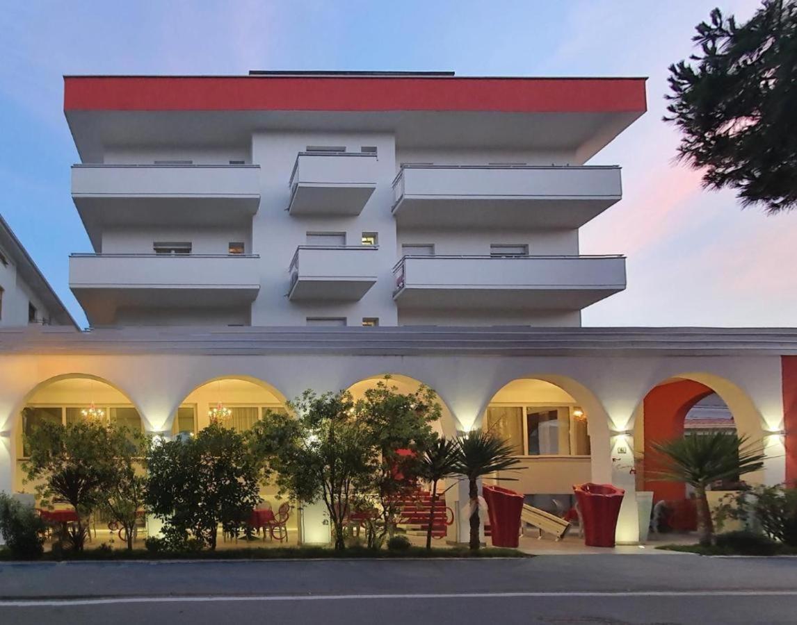 Coelho Boutique Hotel Gatteo a Mare Exterior photo